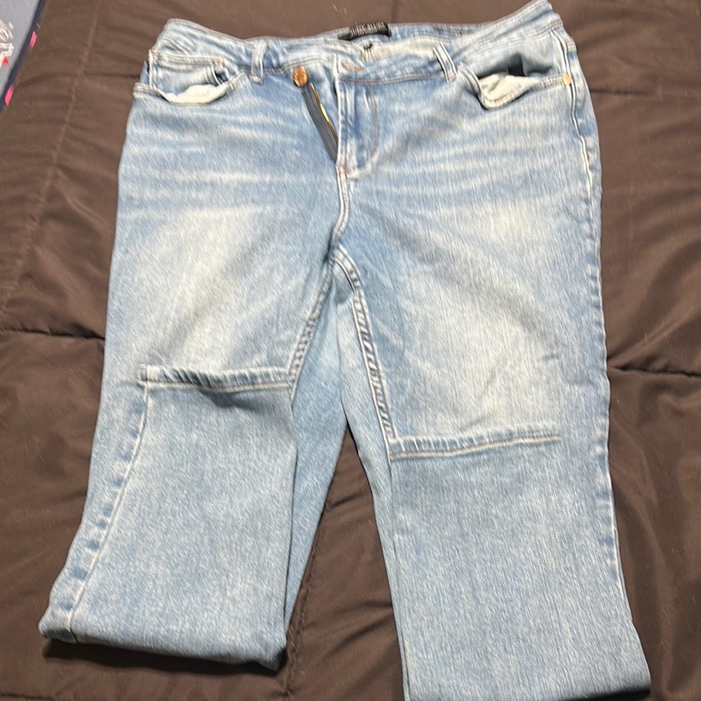 Judy Blue Straight Leg Blue Jeans